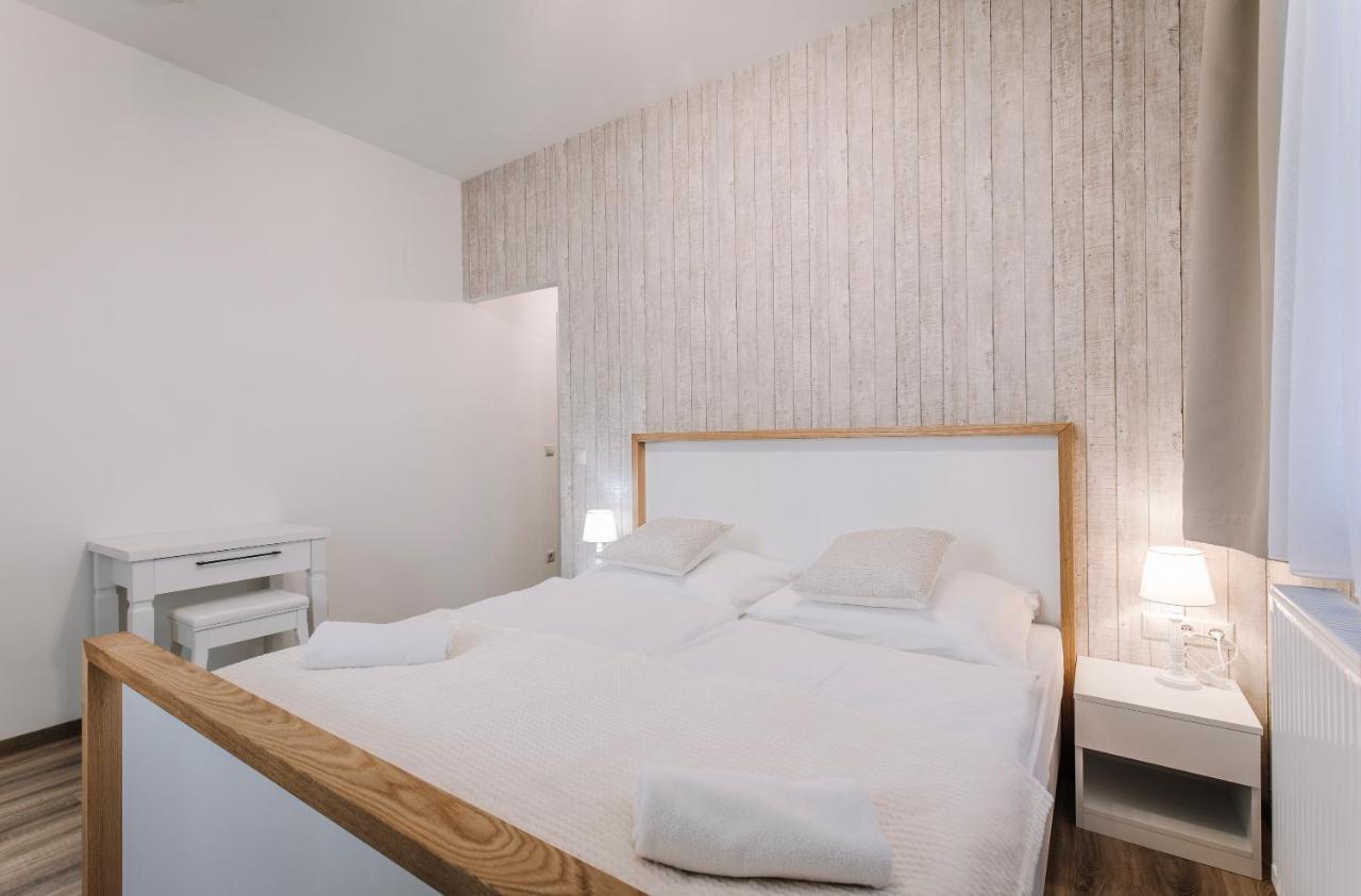 Soho Apartmanhaz 기오르 외부 사진